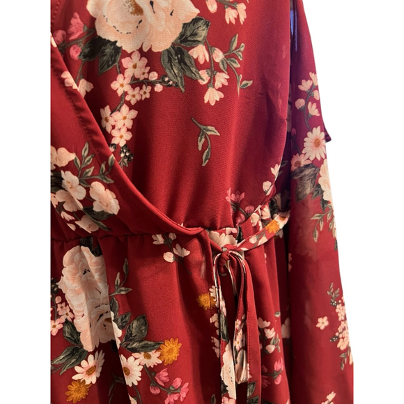 Women's Torrid Plus 1X Red Floral Cold Shoulder Mini Dress - Picture 4 of 7